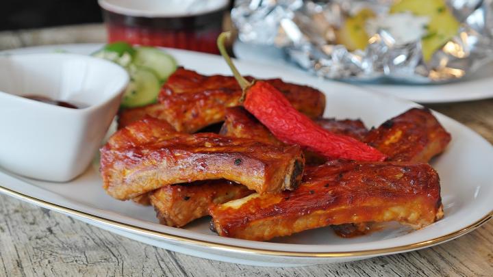 spare-ribs-2225222_1920_0_full_width.jpg