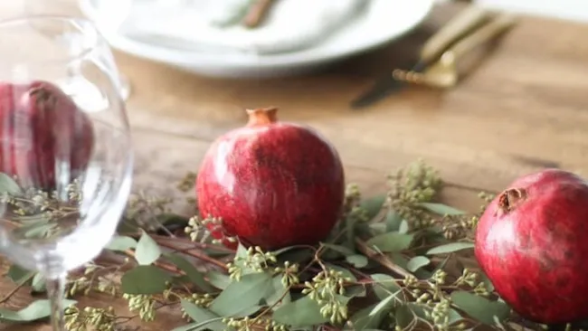 natural holiday decor, table scape with pomegranates